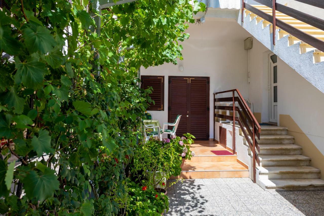 Rooms&Studio Apartment Mira Baška Exterior foto